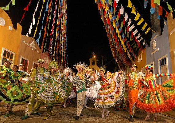 Saiba tudo sobre as principais festas juninas do Nordeste