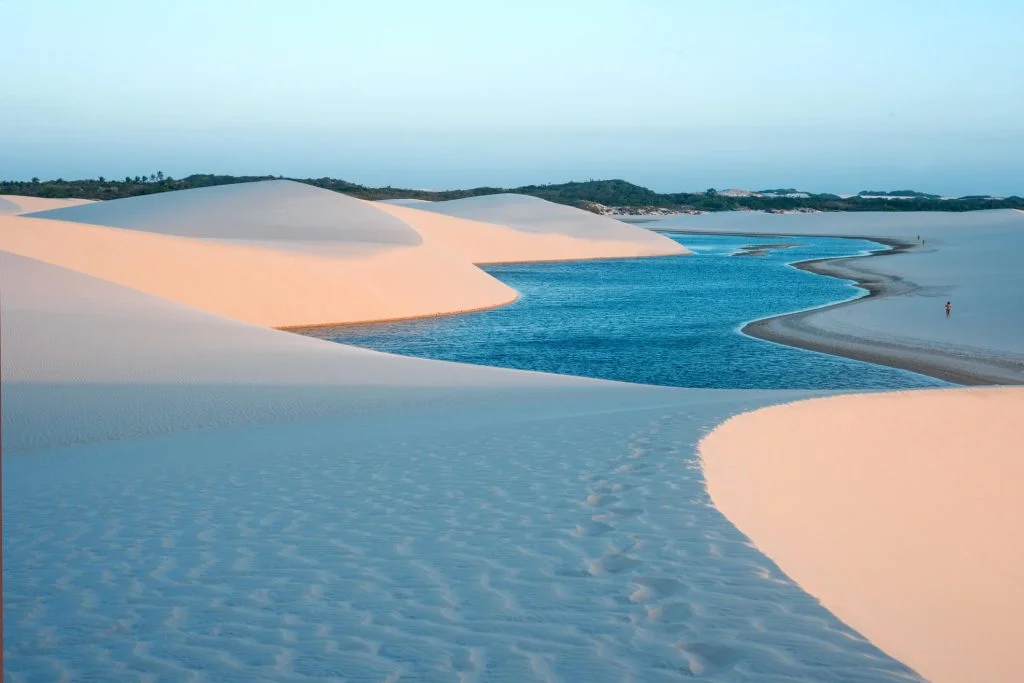 Paisagem paradisíaca do povoado de Atins, porta de entrada selvagem dos Lençóis Maranhenses